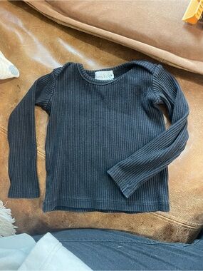 Black Ribbed Long-Sleeve Tee